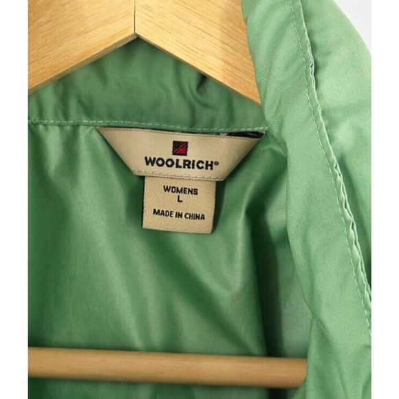 Woolrich Women Lightweight Hidden Hood Jacket Size Large Outdoors Packable Green - Picture 6 of 8